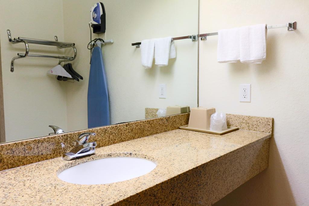 The Symphony Inn & Suites Houston Szoba fotó